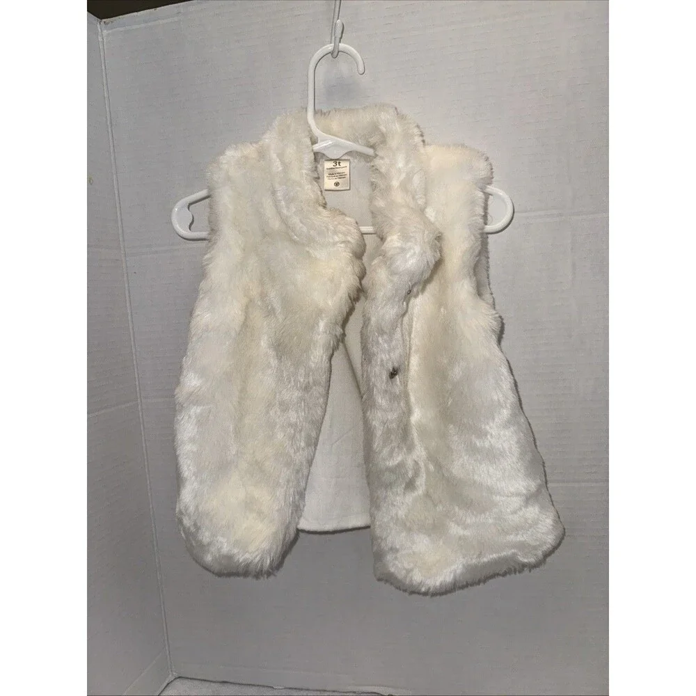 Carter's Vest Girls Size 24 Months White Fluffy Sleeveless Faux Fur Snap Front